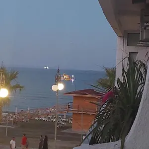 Paradise By The Sea Apartament Larnaca